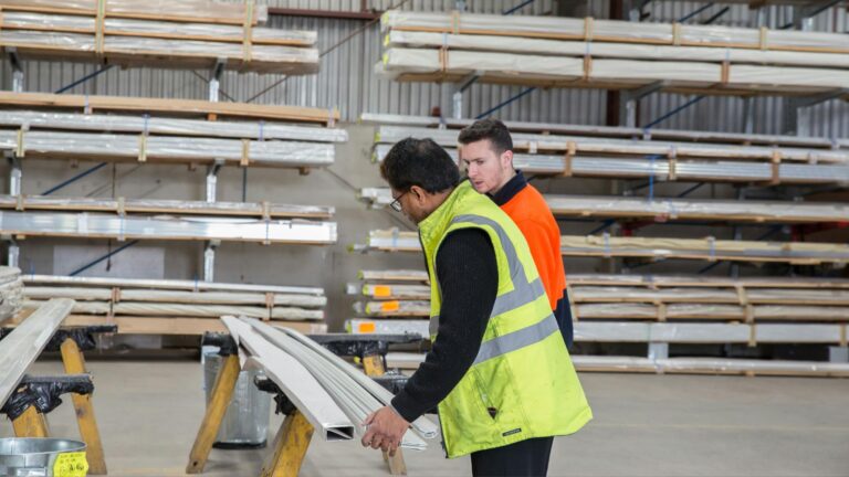 Asbestlint: Containing fibrous material