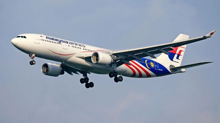 United Airlines Flight UA770 Emergency Diversion: A Case Study in Aviation Safety