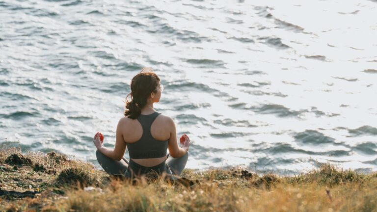 Hormita: The Power of Small Actions in Holistic Well-Being Hormita: The Power of Small Actions in Holistic Well-Being