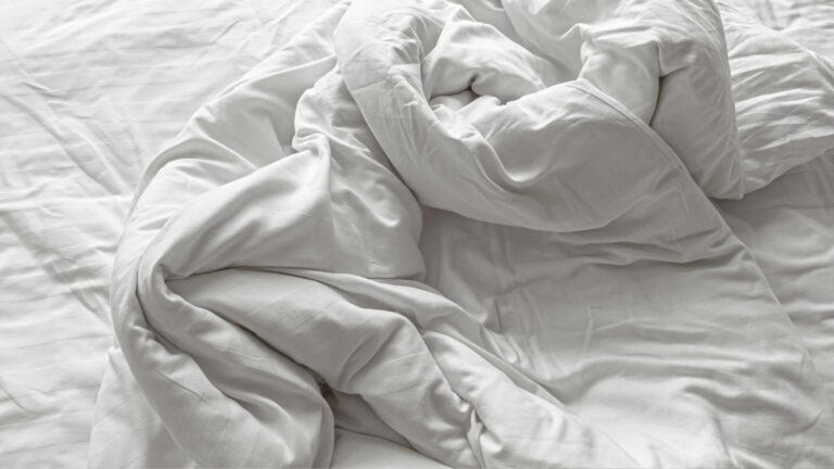 Waffle Blanket: The Perfect Balance of Comfort, Breathability, and Style