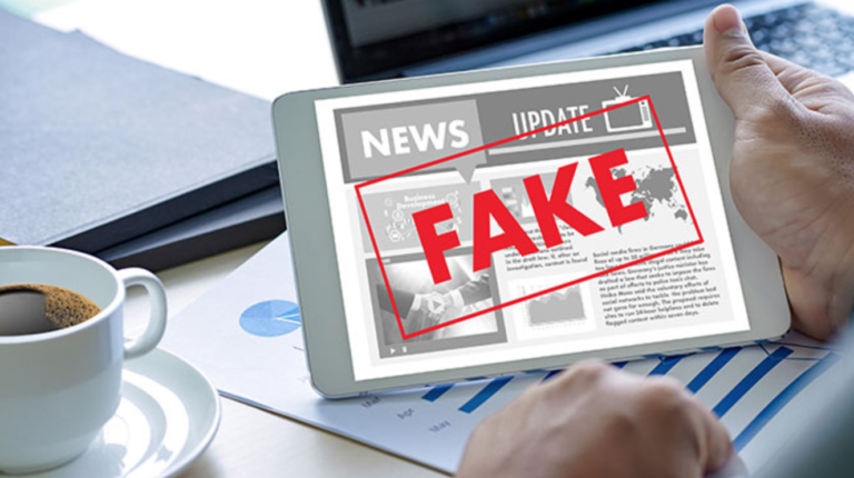 How to Spot Fake News: A Simple Guide for Everyday Readers How to Spot Fake News: A Simple Guide for Everyday Readers