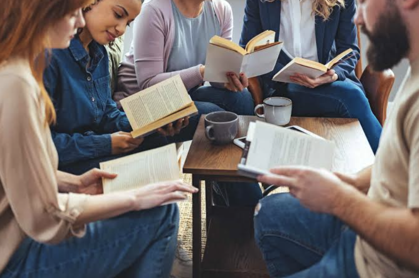 Cafes learn to be neighborhood rooms