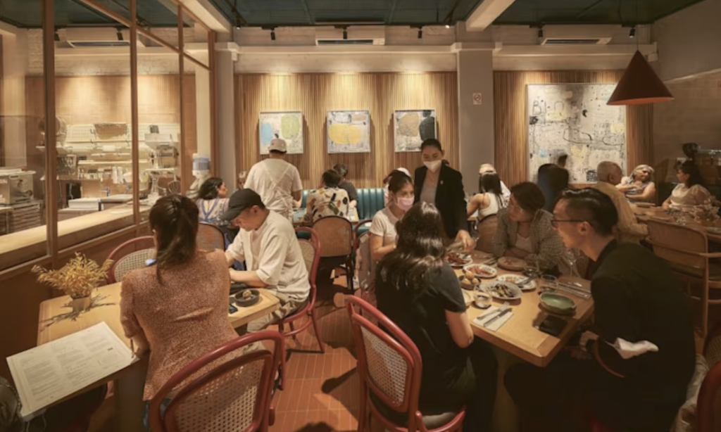 Diner Frustration Over Fees and Deposits